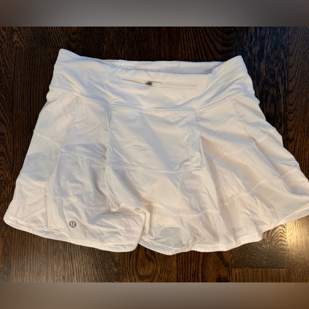 Lululemon white tennis skirt